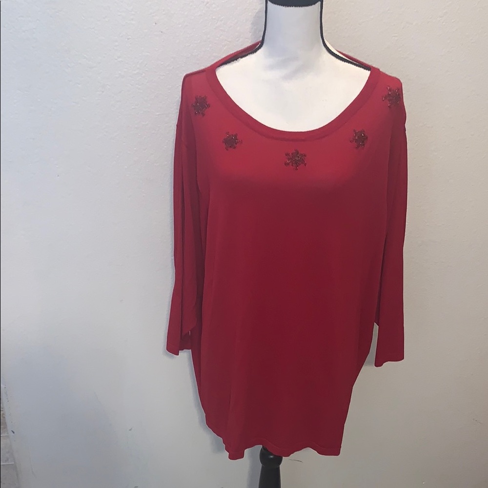 Erik Stewart Woman’s 4X Red Top with sequined Embellishments flowers
